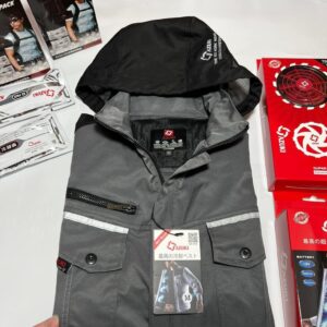 {Nhât Bản} Áo Điều Hòa AZUKI Nhật Bản Chính Hãng Quạt 13V Pin Lithium 26000mah Độ Bền Cao, Không Lo Chai Pin Hàng Fake, Siêu Mạnh Siêu Mát, Chống Nước, Dùng Liên Tục 9-25 Giờ, Tem Mác Hàng Chính Hãng, Dùng Môi Trường Lao Động Ngoài Trời, Quà Tặng Bố Mẹ Người Thân Mùa Nóng, Xuất Xứ Nhật Bản, Mẫu Mới 2025... 10 422654157 429097726219658 1154601786822055805 n