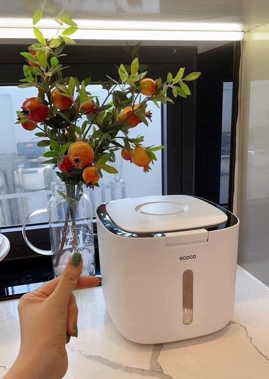 Thùng Đựng Gạo Thông Minh Ecoco E2005 10kg Nhỏ Gọn Tiện Lợi, Chống Côn Trùng, Ẩm Mốc 7 thung dung gao ecoco 9