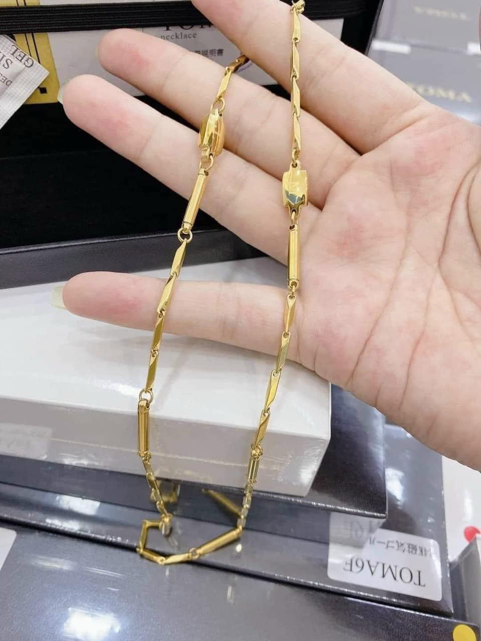 {Chính Hãng} Vòng Điều Hòa Huyết Áp TOMA Nhật Bản, Hỗ Trợ Giúp Tăng Tuần Hoàn Máu Tốt Hơn, Hỗ Trợ Bệnh Cao Huyết Áp, Tim Mạch, Tốt Cho Sức Khỏe, Làm Vòng Trang Sức, Quà Tặng Người Thân, Bố Mẹ Ông Bà, Xuất Xứ Nhật Bản, Mẫu Mới 2025... 5 434776227 7311612978957143 3771628389291150224 n