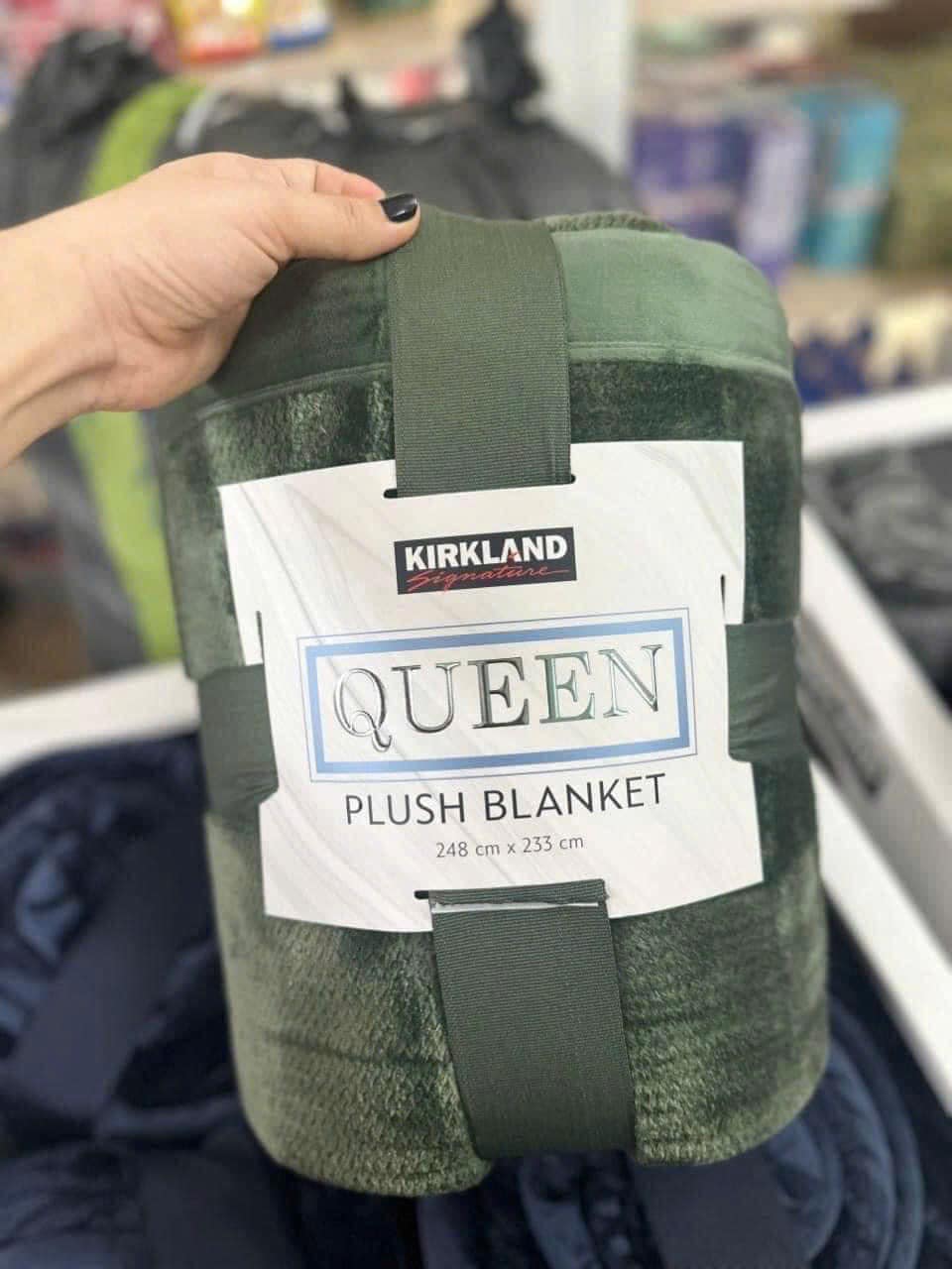 {Chính Hãng} Chăn Lông Cừu Kirkland Plush Blanket Queen Nặng 3,2kg, 248 x 233cm, Mềm Mại Ấm Áp Mùa Đông, Giữ Nhiệt Tốt, Dày Dặn, Quà Tặng Gia Đình Cha Mẹ Ông Bà Người Thân Gia Đình, Xuất Xứ Nhật Bản. 5 460958546 8692837070735227 6759875501784798027 n
