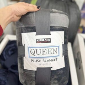 {Chính Hãng} Chăn Lông Cừu Kirkland Plush Blanket Queen Nặng 3,2kg, 248 x 233cm, Mềm Mại Ấm Áp Mùa Đông, Giữ Nhiệt Tốt, Dày Dặn, Quà Tặng Gia Đình Cha Mẹ Ông Bà Người Thân Gia Đình, Xuất Xứ Nhật Bản. 13 461080931 8692836640735270 5036889181966647670 n