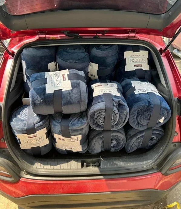 Chăn Lông Cừu Kirkland Plush Blanket Queen Nặng 3,2kg, 248 x 233cm Mềm Mại Ấm Áp 11 chan long cuu kirkland 3